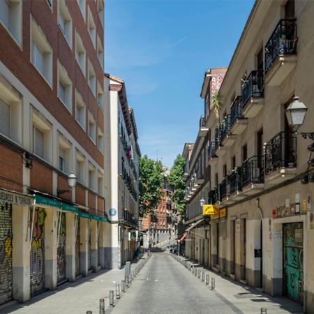 2 Bedroom Flat In La Latina-Carn Madrid Exterior foto